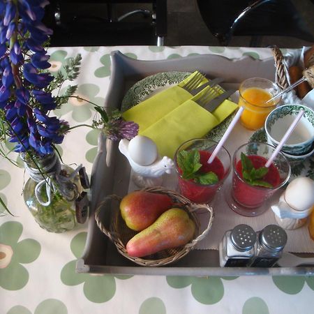 Bed And Breakfast De Zwanebloem Elburg Exteriör bild